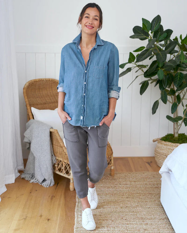 Frank & Eileen The Eamon Jogger in Triple Fleece Elephant grey well heeled