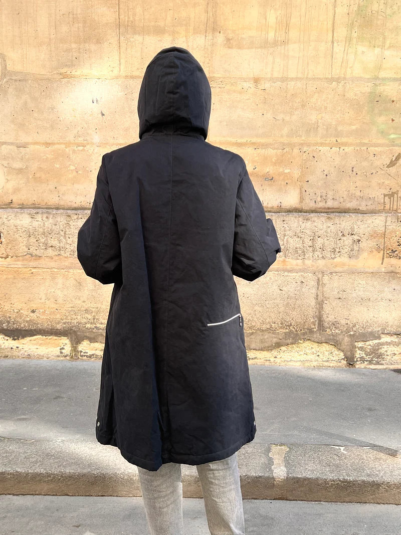 Barbara M Cor - Blue Black