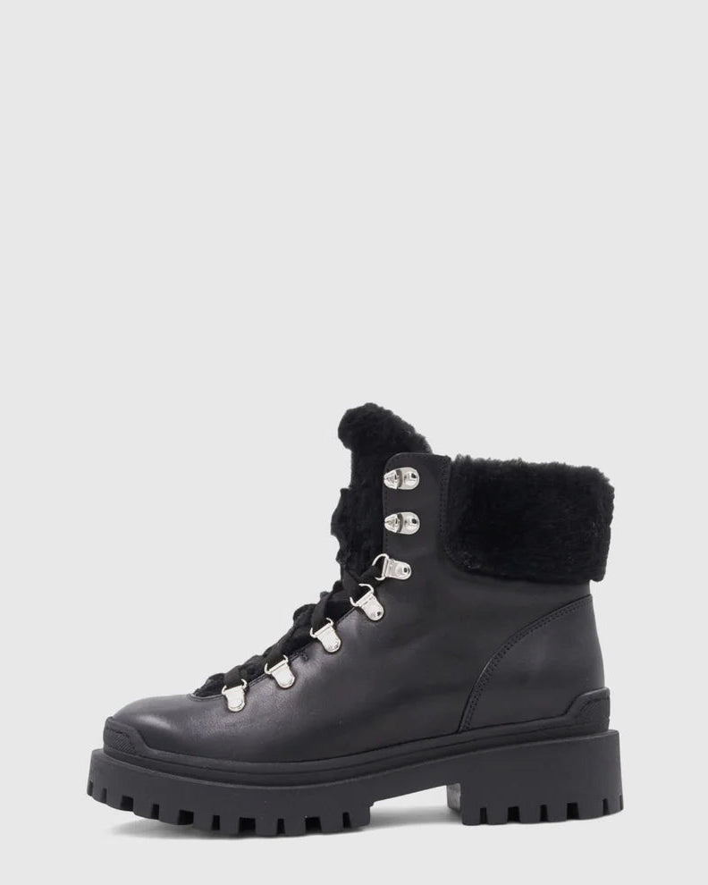 Coralie Hiker | Black