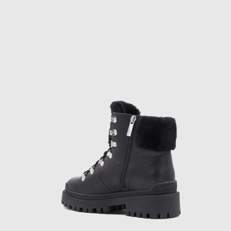 Coralie Hiker | Black