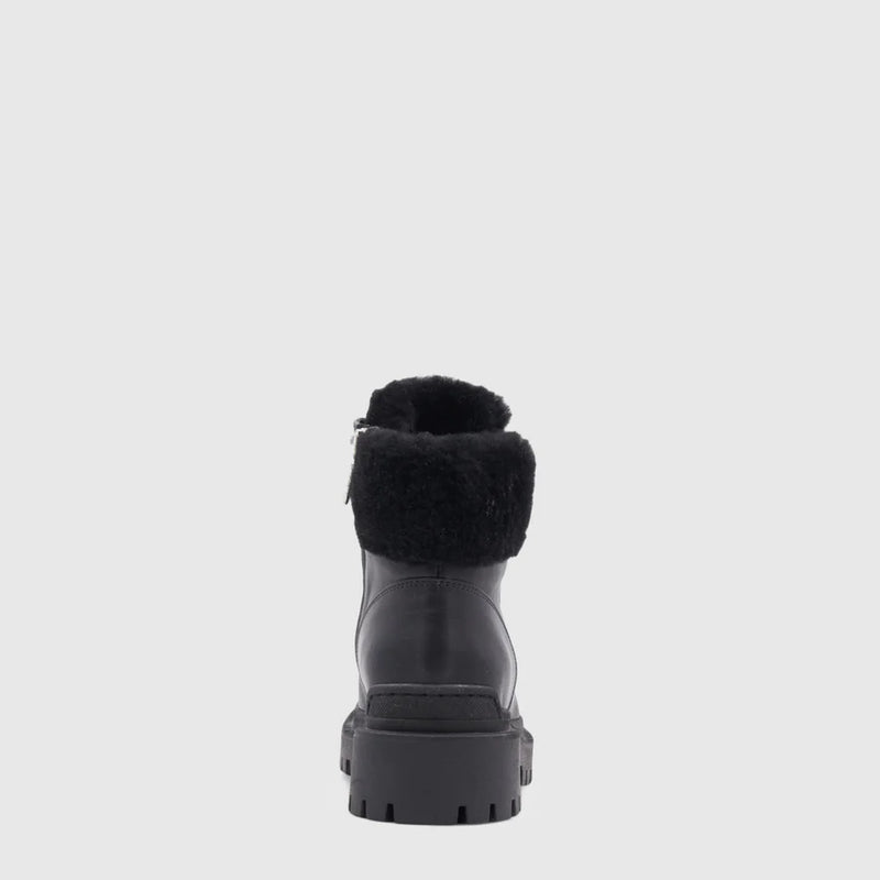 Coralie Hiker | Black
