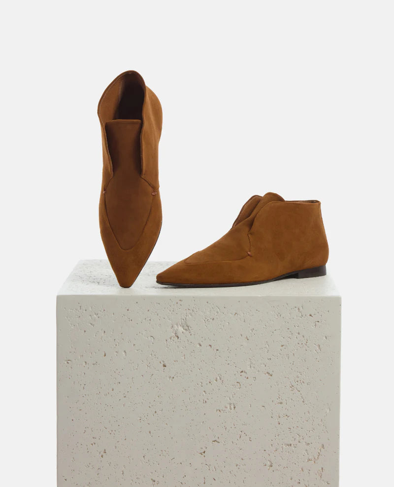 Clever | Suede Russet
