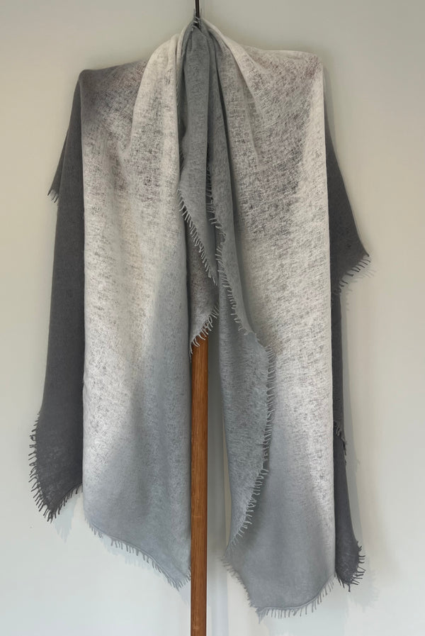 Cashmere Horizontal Shading Scarf | Daisy White