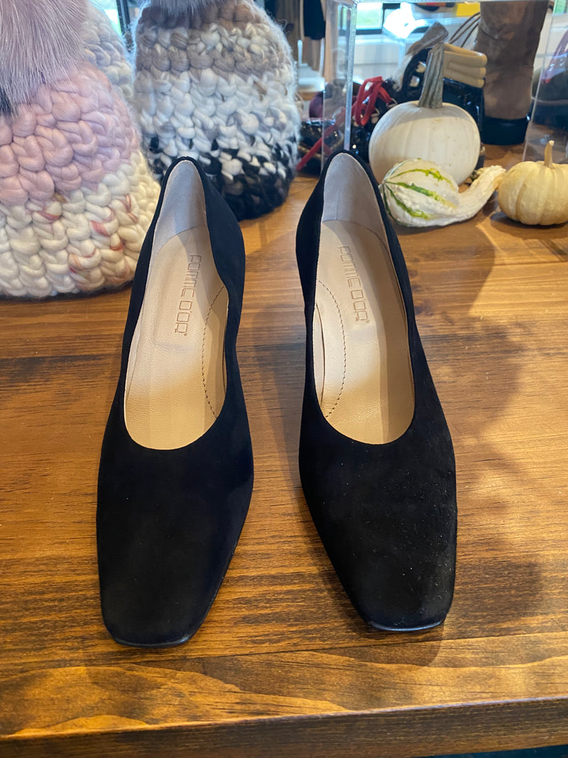 Charm Suede Pump | Black