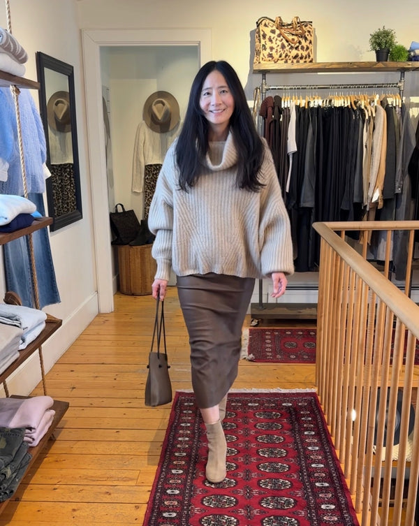 Yumi Cropped Sweater | Beige