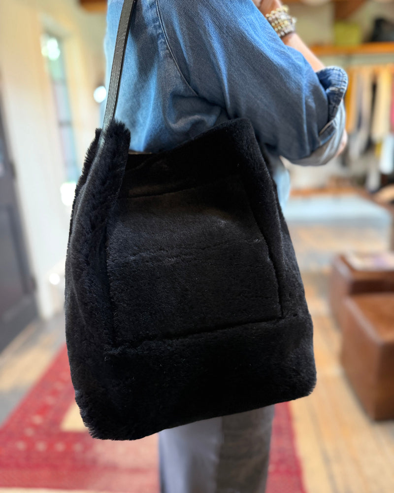 Small Hobo Shearling | Black Shearling