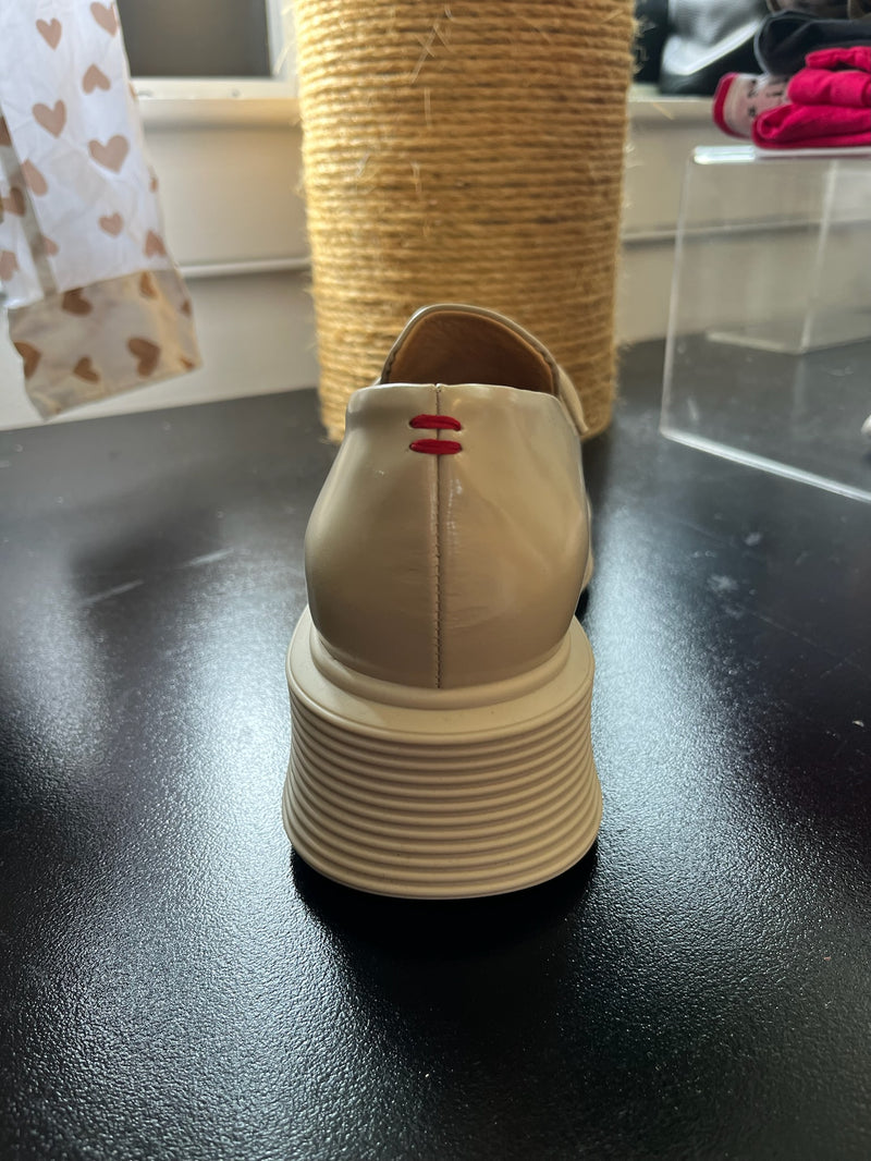 Neta Chunky Loafer | Ecru