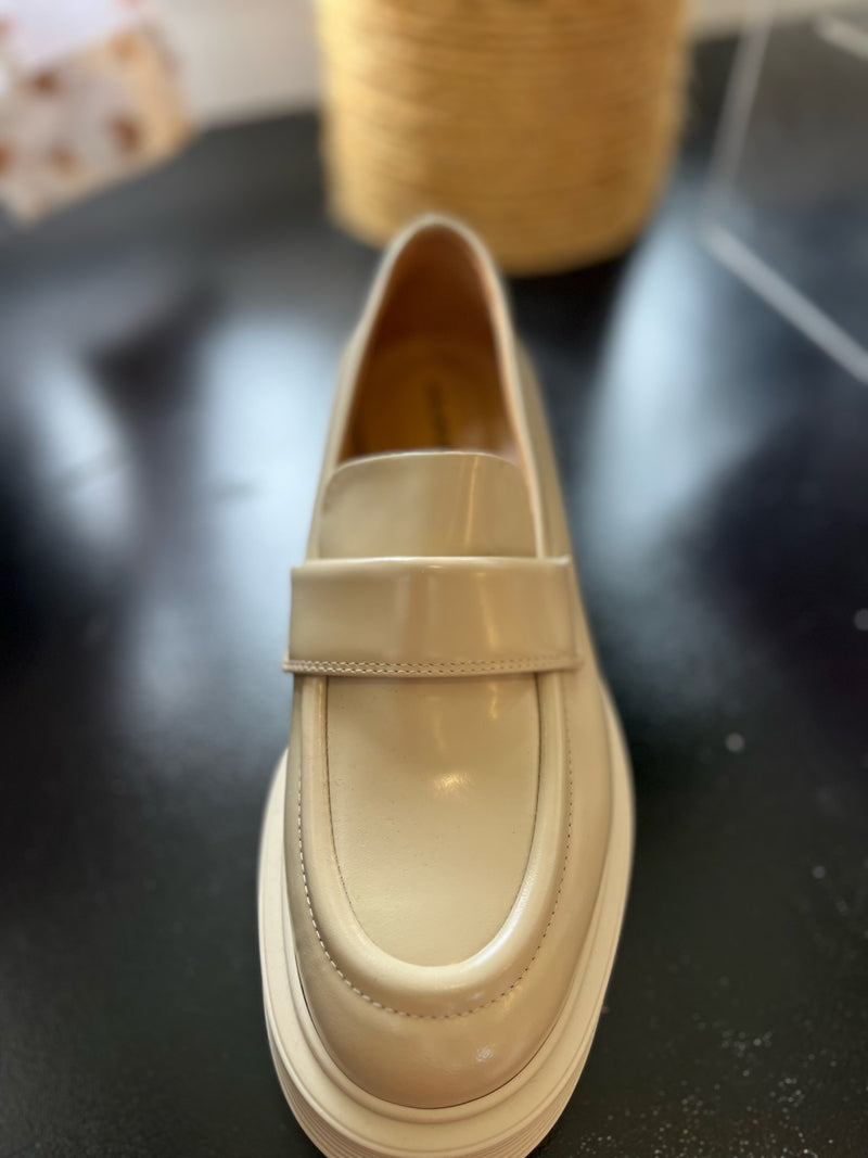 Neta Chunky Loafer | Ecru