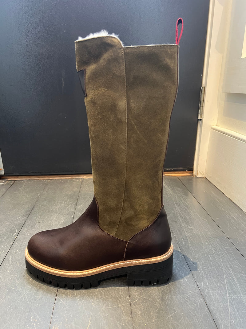 Erstfeld Tall Lug Boot | Truffle