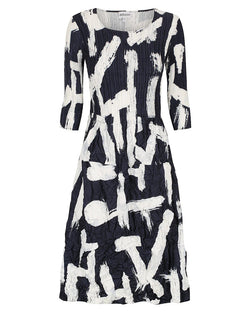 Alquema 3/4 Smash Pocket Dress in Indigo Noise Navy dress with white abstract pattern at well heeled boutique stowe vt