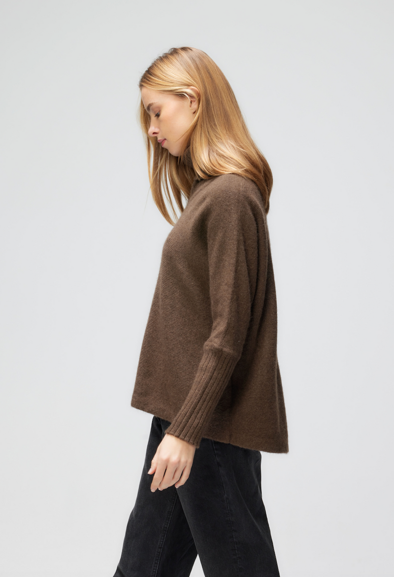 Wool Chunky Turtleneck | Bison