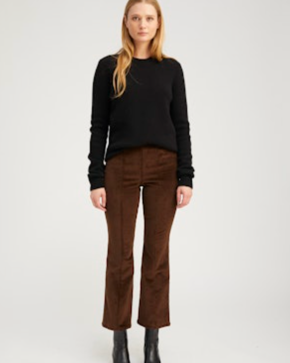Ankle Flare with Princess Seams | Americano