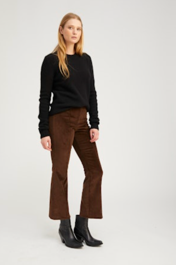 Ankle Flare with Princess Seams | Americano