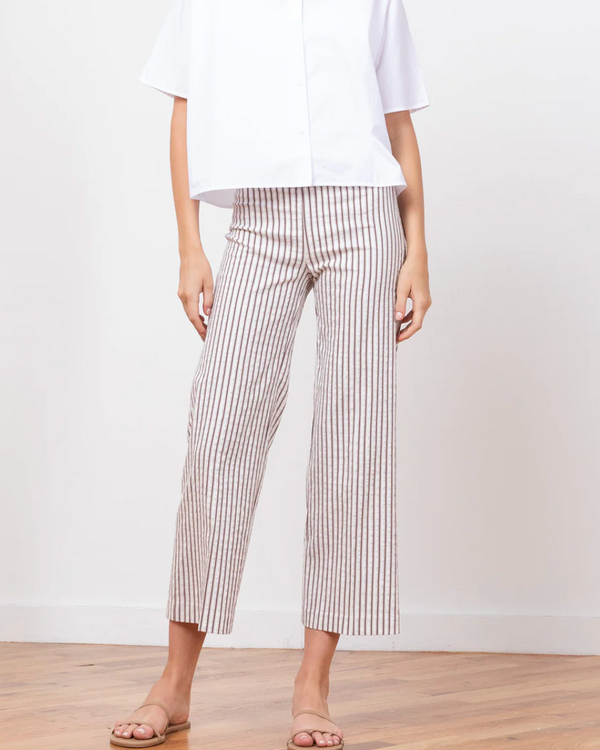 woman wearing Avenue Montaigne Alex Crop Flare Cognac Seersucker Stripe