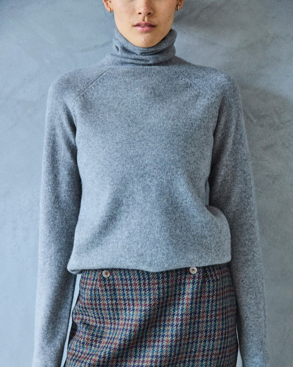 Reg Royal Turtle Sweater| Feather