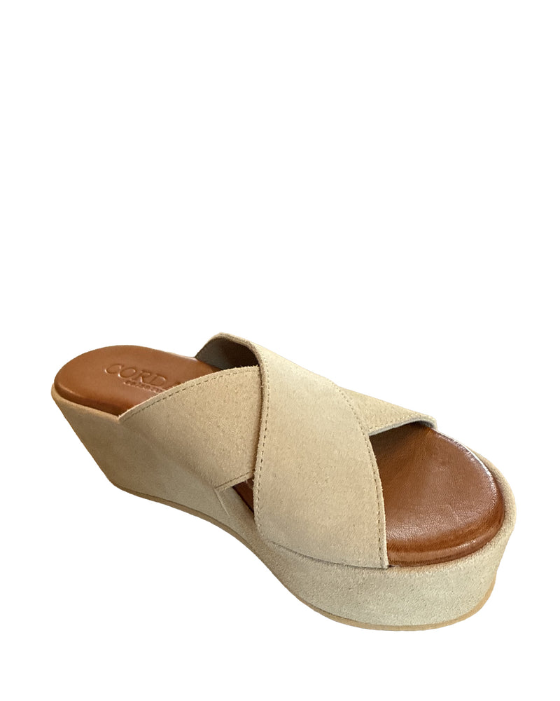 Cordani Bella Suede Platform in Arena Suede on white background well heeled stowe vermont