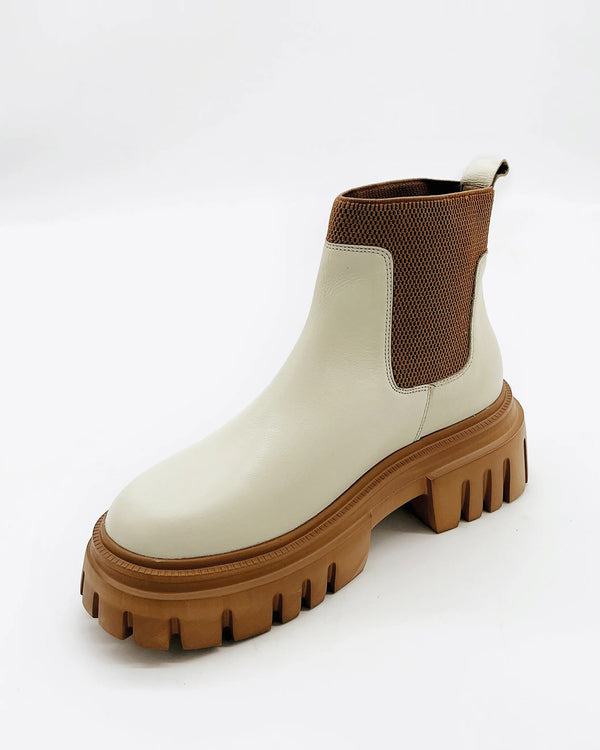 Agora Platform Leather Ankle Boot | Ivory