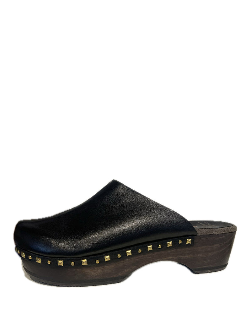 Scout Clog | Black Belmont