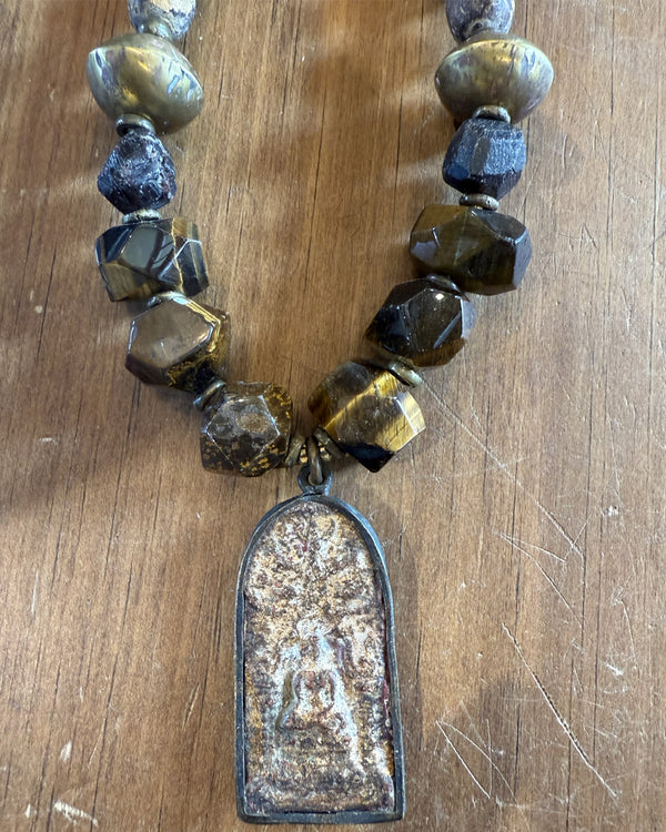 Gold Leaf and Agate Necklace