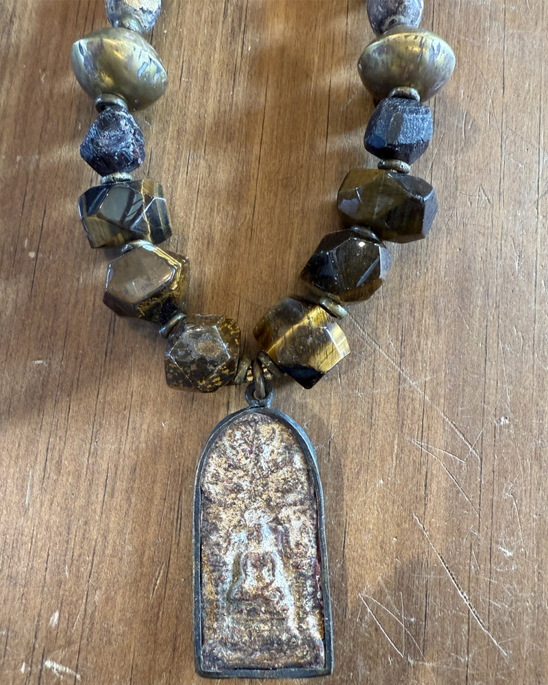 Gold Leaf and Agate Necklace