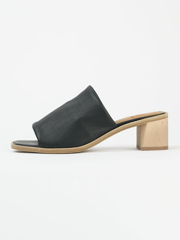 Jacque Heeled Slide | Deep Sea (Black)