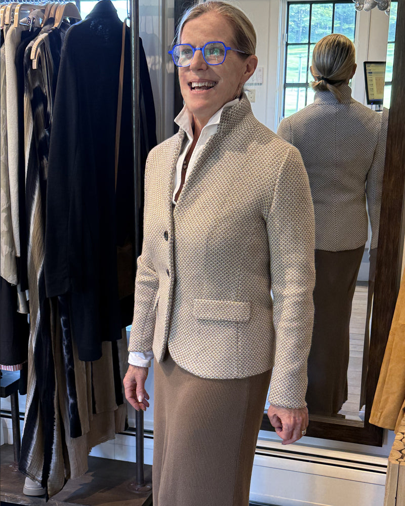lisa hagerty wearing Lamberto Losani Blazer Chicco Riso in Cream at well heeled boutique stowe vermont