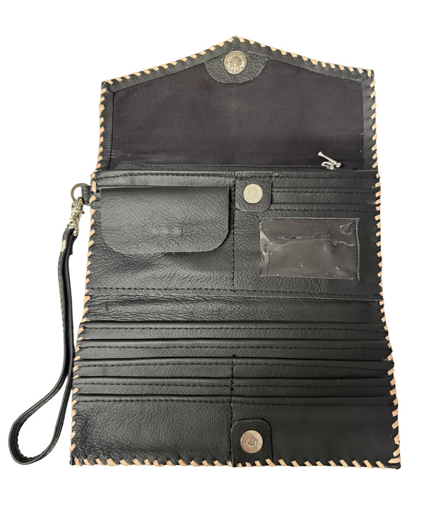 Studio Caleidoscope Laura Wallet in Full Black at well heeled stowe vt