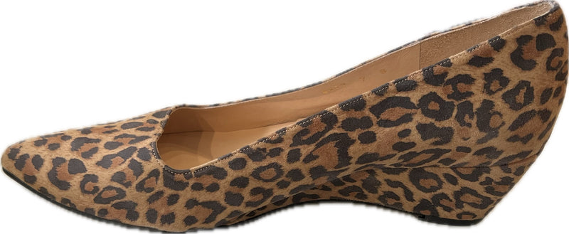 Clap Pointed Toe Wedge | Leopard