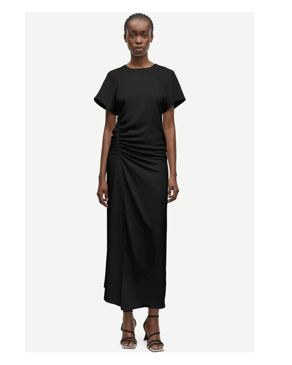 Saalbero Dress | Black