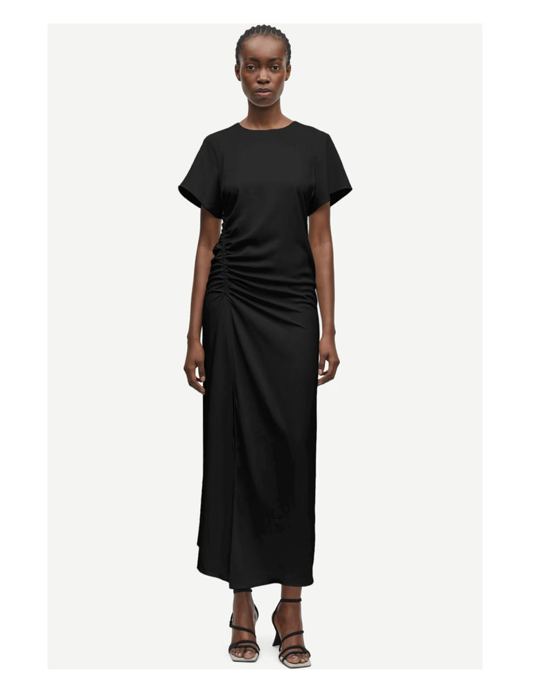 Saalbero Dress | Black