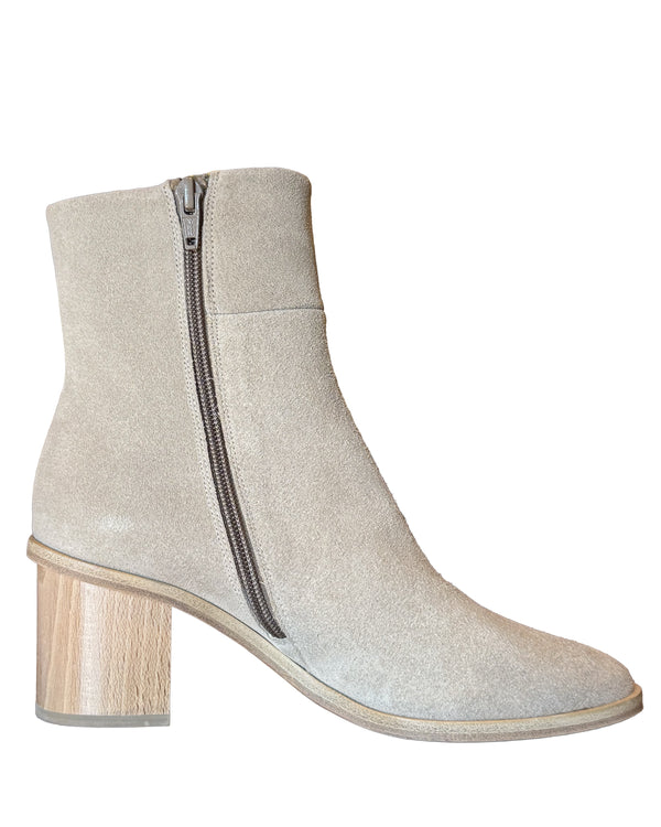 Babe Leather Bootie | Sand Suede