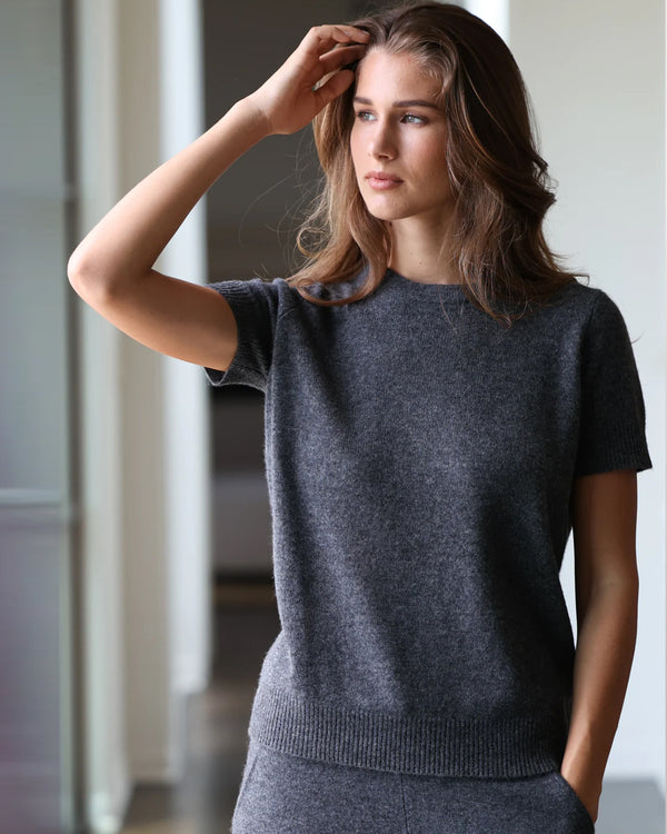 Vedra Short Sleeve Cashmere Top | Charcoal