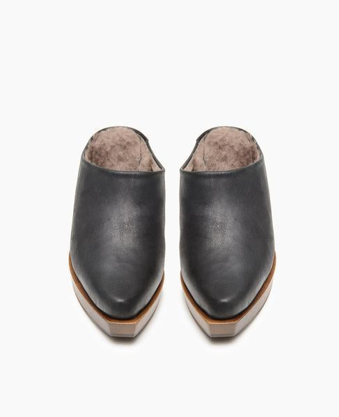 Kera Shearling Lined Clog | Savannah Black