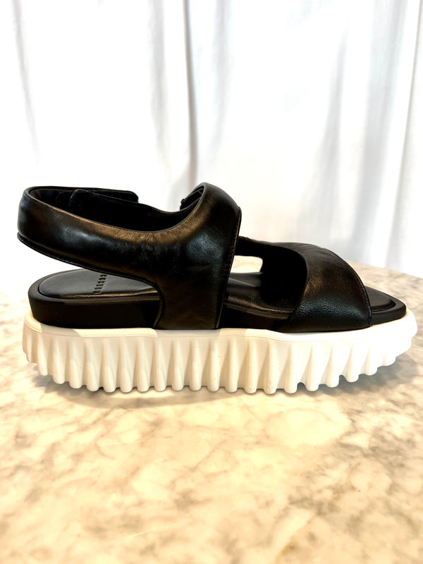 Waffo Pure Platform Sandal | Oreo