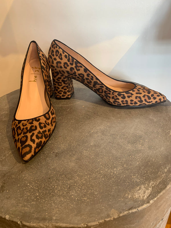 Zepplin Suede Heel | Leopard