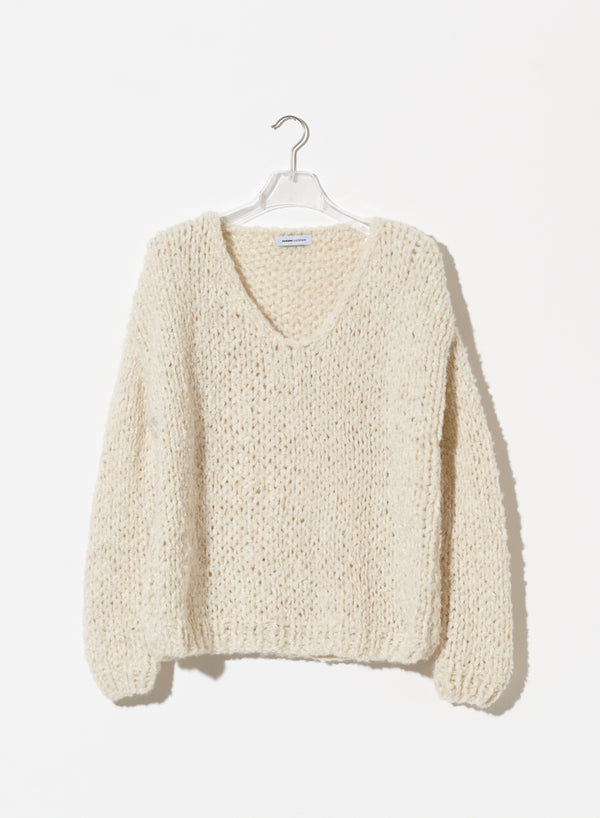 Boucle V Neck Pullover | Creme