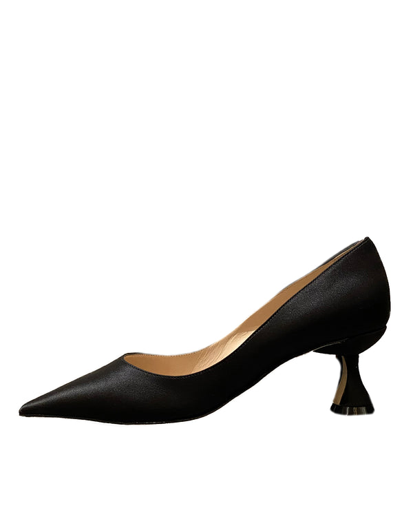 Silk Satin Pointed Pump | Black