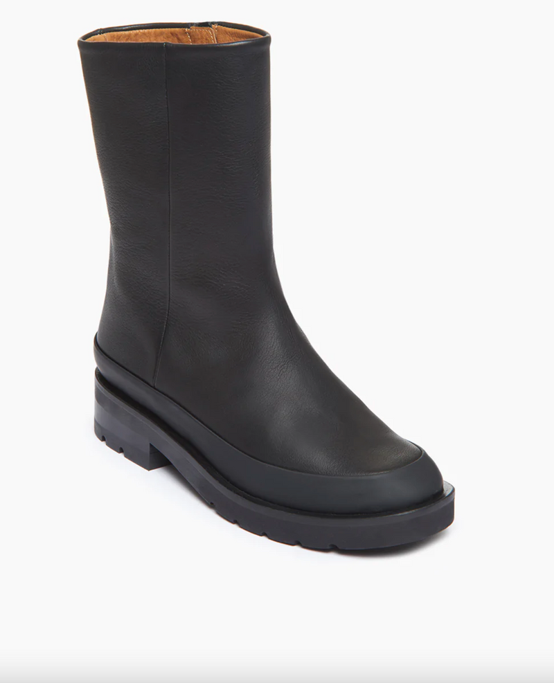 Daikon Lugg Sole Leather Bootie | Ringo Black