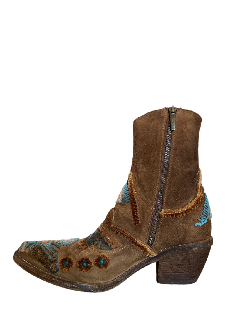 Totem Embroidered Boot | Sughero