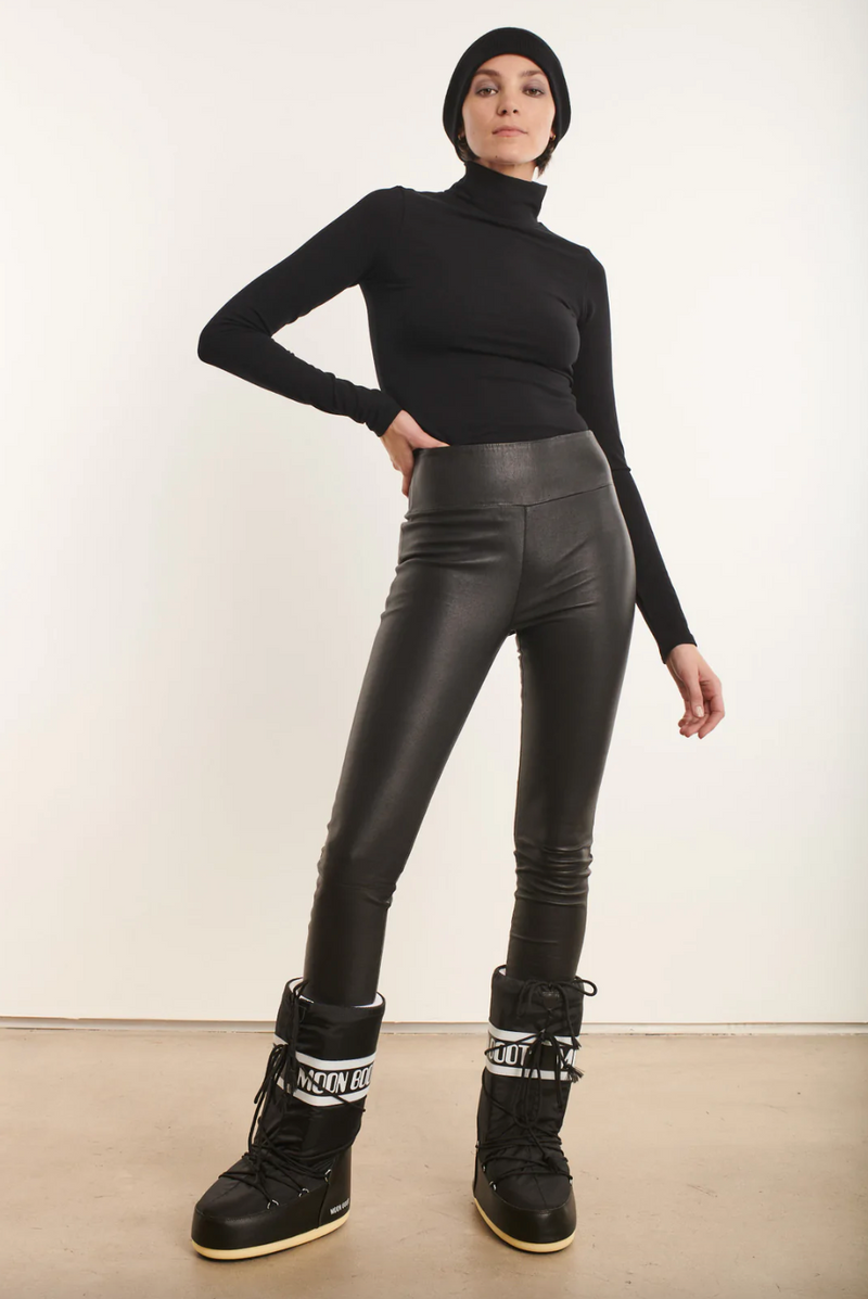 Long Sleeve Turtleneck | Black