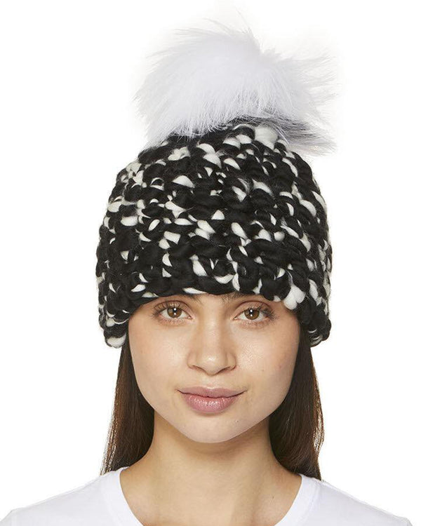 Deep Beanie Blend Pomster Black White