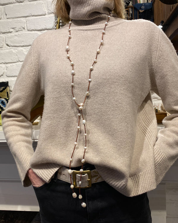 Pearl on Brown Leather Lariat