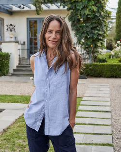 Fiona Woven Sleeveless Button Down | Light Blue