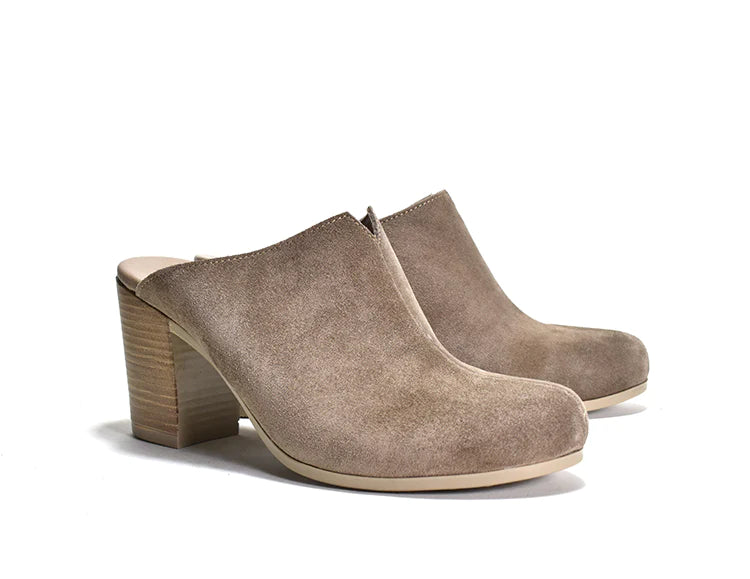 Gina Suede Clog | Brown